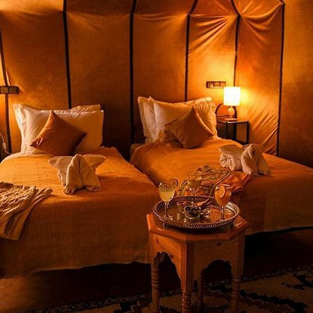 Merzouga Berbers Luxury Camp ภายนอก รูปภาพ