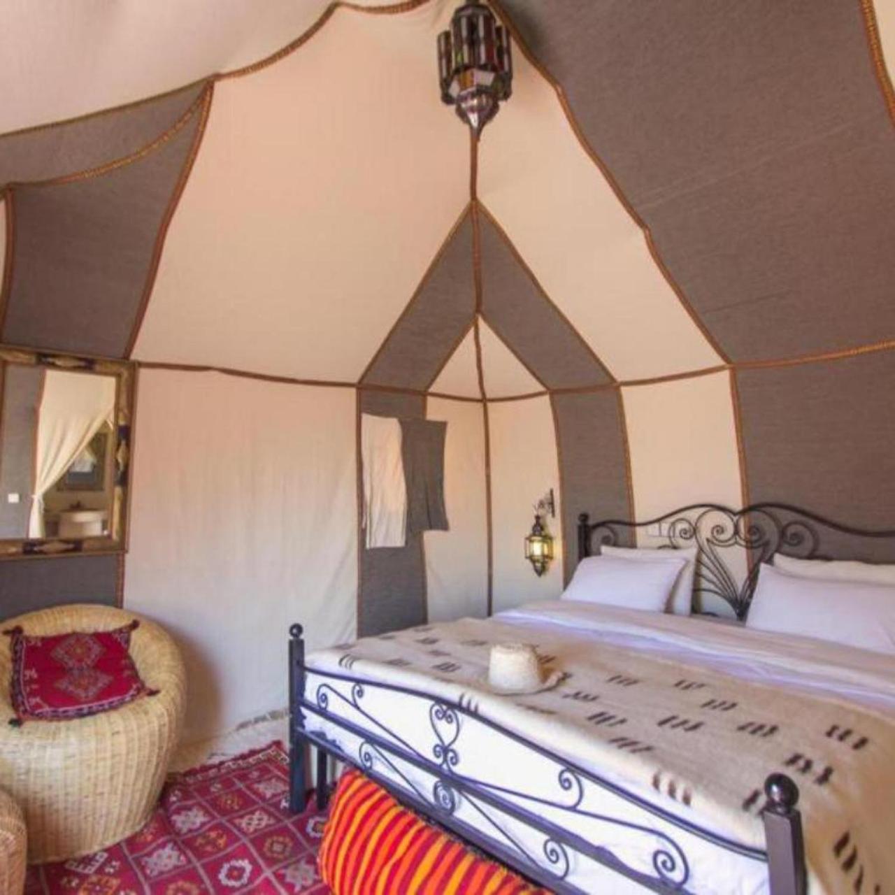 Merzouga Berbers Luxury Camp ภายนอก รูปภาพ