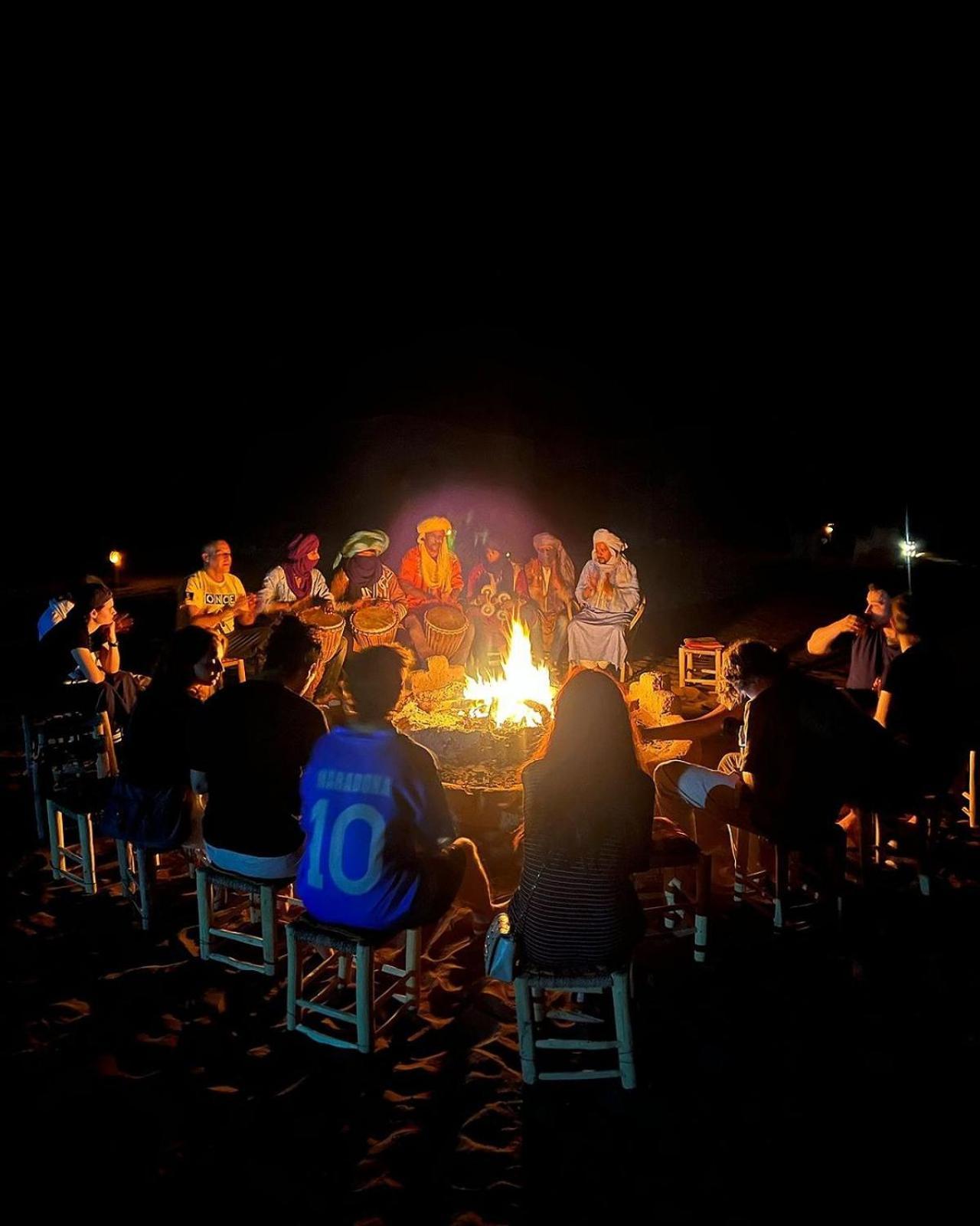 Merzouga Berbers Luxury Camp ภายนอก รูปภาพ