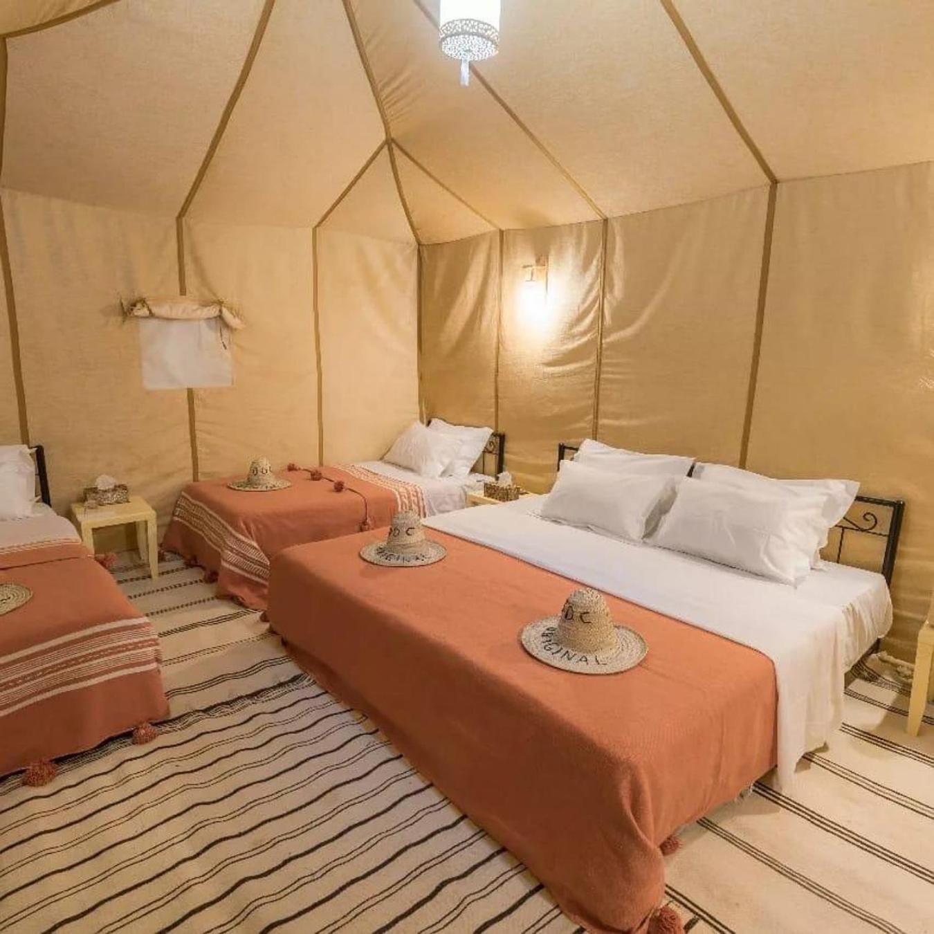 Merzouga Berbers Luxury Camp ภายนอก รูปภาพ