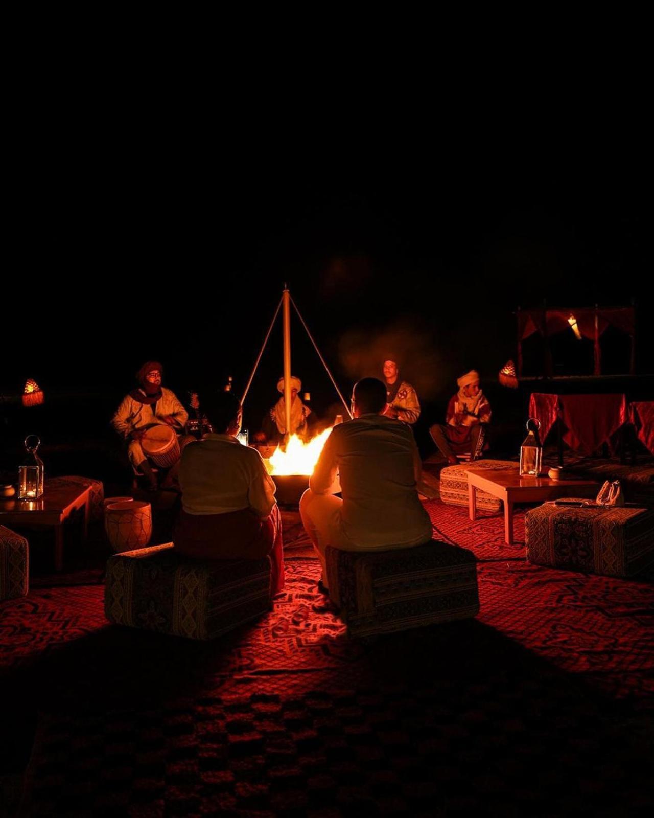 Merzouga Berbers Luxury Camp ภายนอก รูปภาพ