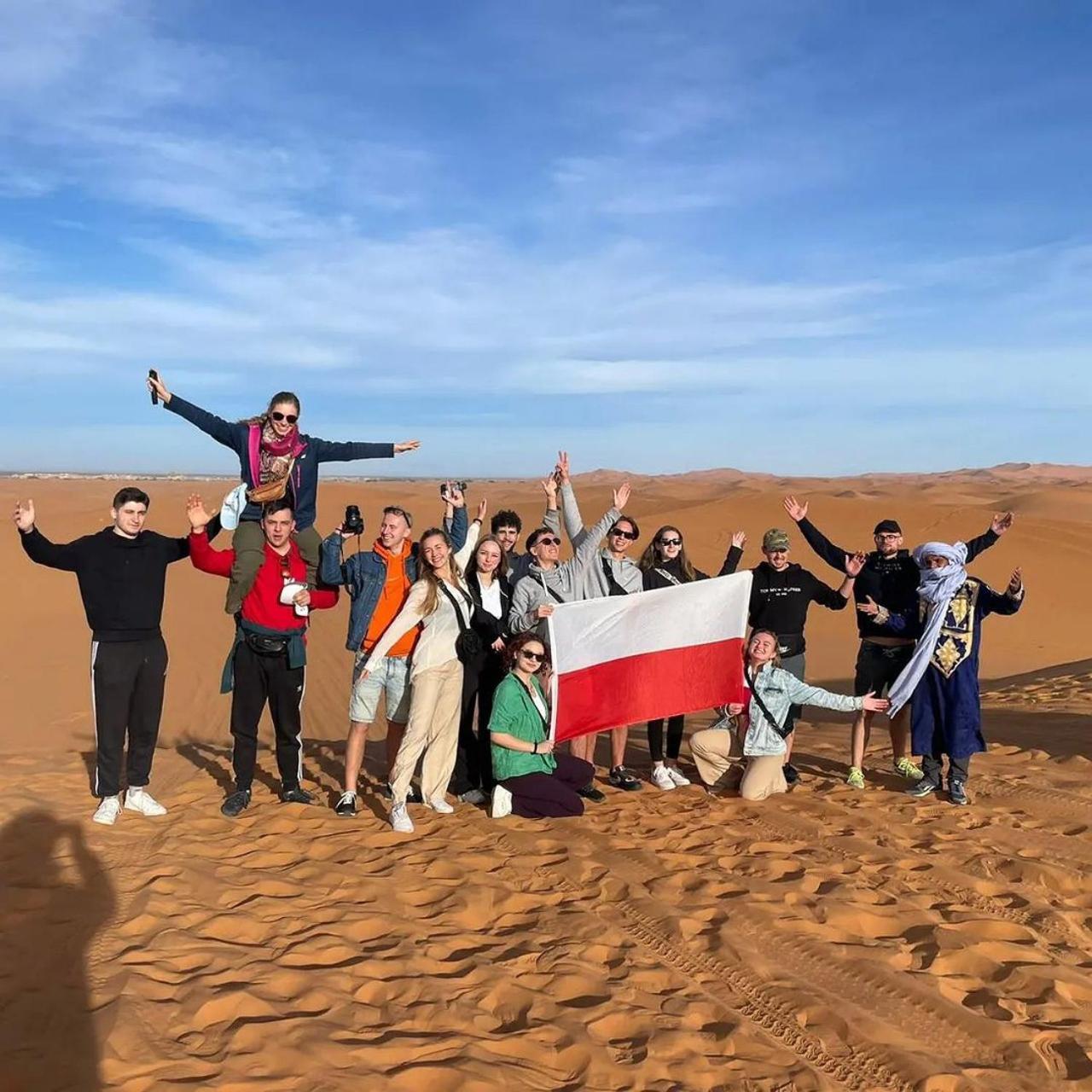 Merzouga Berbers Luxury Camp ภายนอก รูปภาพ